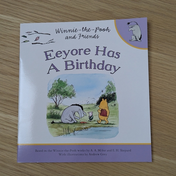 🎈Brand New Winnie the Pooh Paperback Books/Story Collection - Picture 4 of 9